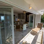 Feriehus House Vaho *