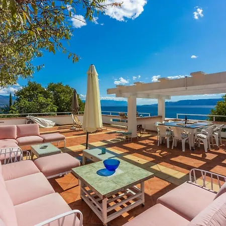 House Villa Vaho