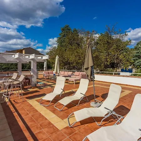 House Villa Vaho *